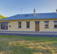 Whites Corner - Kempsey Accommodation