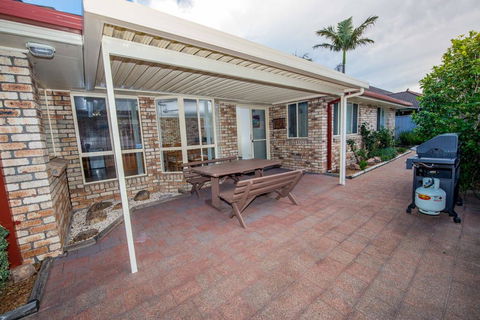 Whitesands Road, Unit 2/12 - Kempsey Accommodation 2