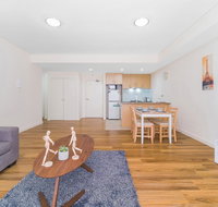 Wolli Creek Airport Serviced 2 Bedroom Apartment - Kempsey Accommodation