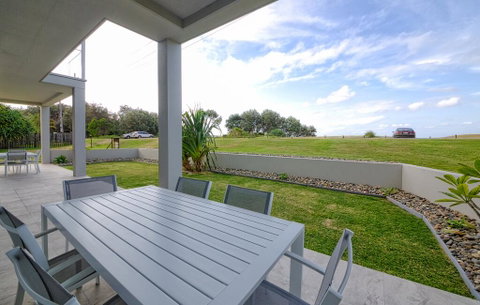 Woolgoolga By The Sea - Kempsey Accommodation 1