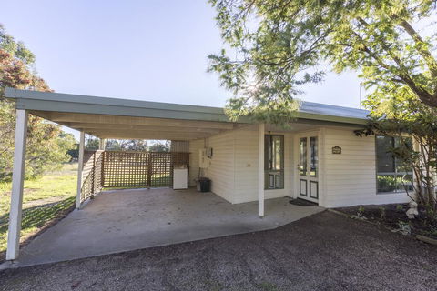 Woongara Cottage - Pet Friendly Country Retreat - Kempsey Accommodation 3