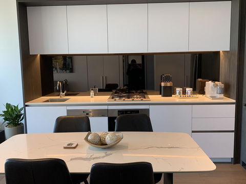 Xu's Residence@No.1 Collins Wharf - Kempsey Accommodation 2