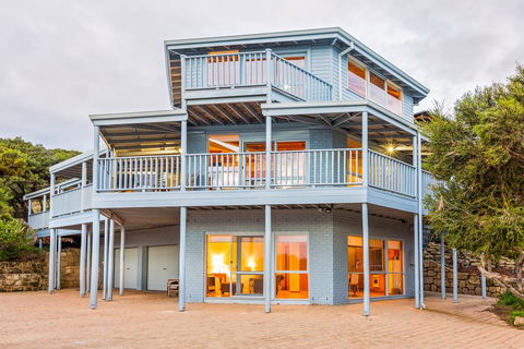 Yallingup's Best Located Beach House - Kempsey Accommodation 0