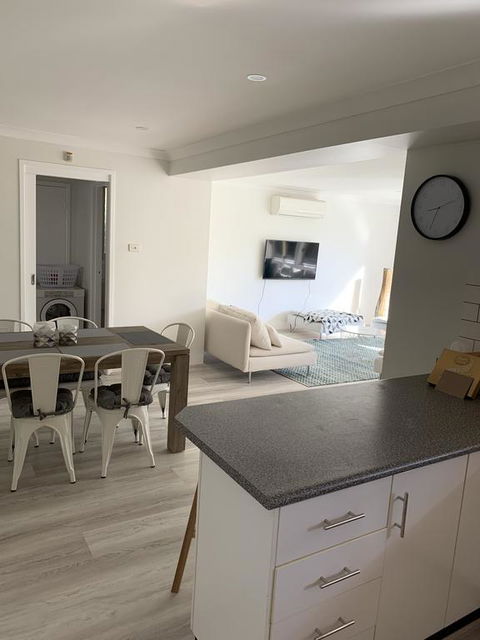 York Cosy Stays - Kempsey Accommodation 1
