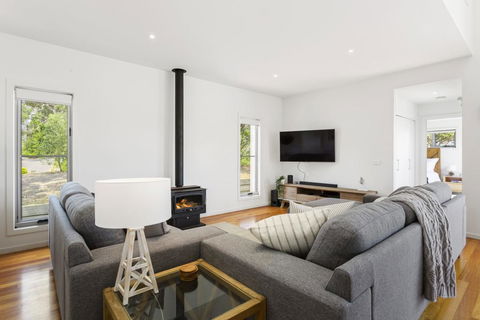 YOU, ME AND THE SEA - BLAIRGOWRIE - Kempsey Accommodation 1