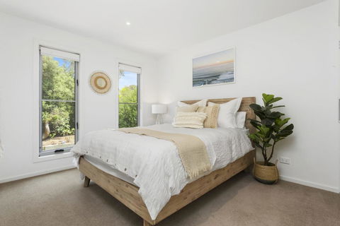 YOU, ME AND THE SEA - BLAIRGOWRIE - Kempsey Accommodation 3