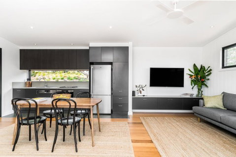 Your Luxury Escape - Carinya Cottages 6 - Kempsey Accommodation 1