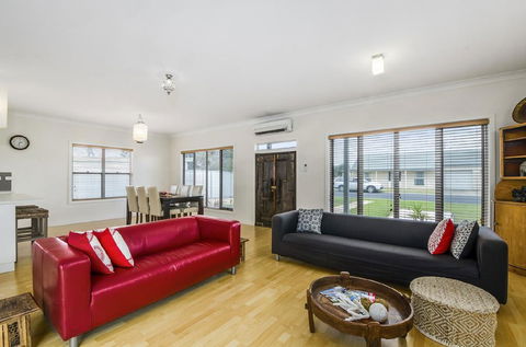 Zaahira House - Kempsey Accommodation 1