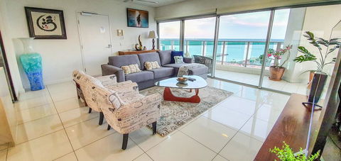 ZEN BY THE WATER - Darwin Premier Retreat - Kempsey Accommodation 0