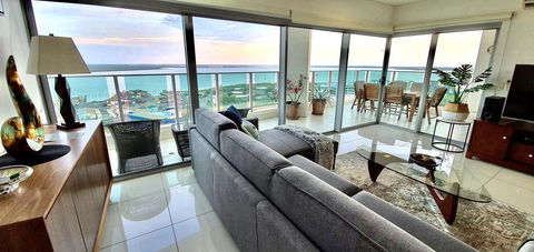 ZEN BY THE WATER - Darwin Premier Retreat - Kempsey Accommodation 2