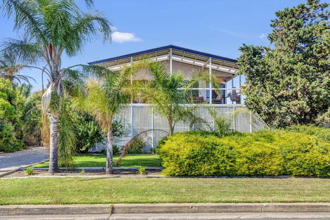 Zephyr Shores - Kempsey Accommodation 2