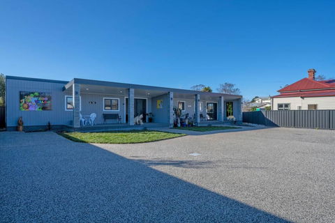 Zoo Villas : Villa Zebra - Central Wynyard - Kempsey Accommodation 2