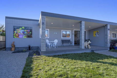Zoo Villas : Villa Zebra - Central Wynyard - Kempsey Accommodation 0