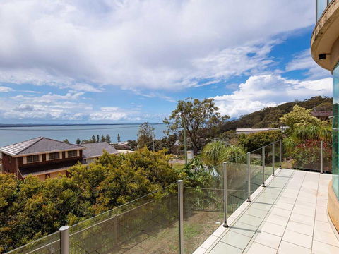 Maison De La Mer 30 Mulubinda Parade - Luxurious, Linen, Aircon And Panoramic Views - Kempsey Accommodation 3
