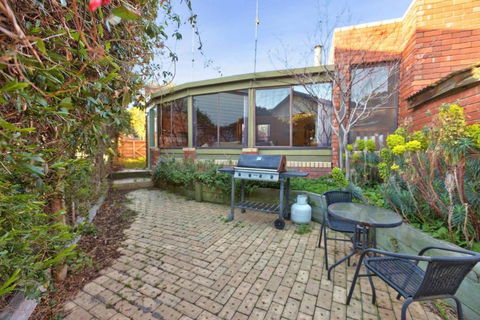 Above Sunset - Kempsey Accommodation 3