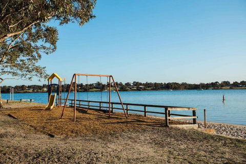 Above Sunset - Kempsey Accommodation 4