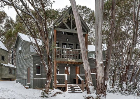 Absinthe - Kempsey Accommodation 0