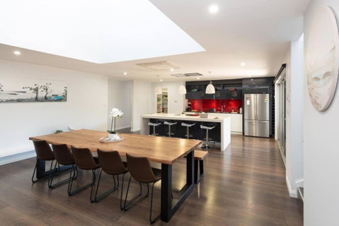 Absolute Waterfront, Amazing Views, Maloneys Beach - Kempsey Accommodation 3