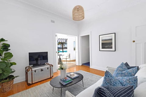 Absolute Seafront Bronte - Kempsey Accommodation 3