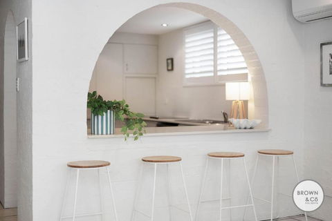 Alice Bayona 7 - Little Cove - Kempsey Accommodation 1