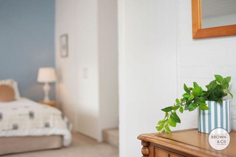 Alice Bayona 7 - Little Cove - Kempsey Accommodation 4