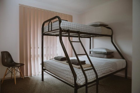 Alkoomi Chalets - Kempsey Accommodation 1