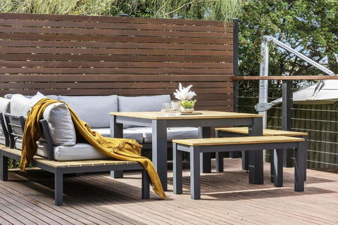 All Decked Out - Beach Retreat In Central Blairgowrie - Kempsey Accommodation 2