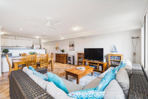 All Decked Out, Geographe Marina - Kempsey Accommodation 4