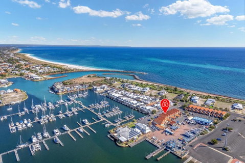 All Decked Out, Geographe Marina - Kempsey Accommodation 2