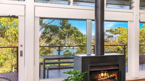 Allure - Bay Views And Wifi - Kempsey Accommodation 1