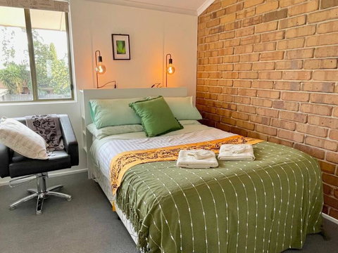 Aloha Adelaide - Kempsey Accommodation 1