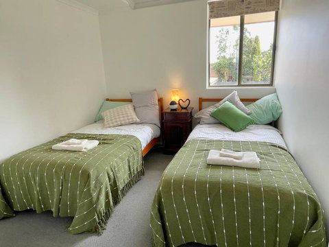 Aloha Adelaide - Kempsey Accommodation 2