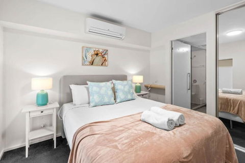 Amazing CBD 2BR Apt - Walkable & Wi-Fi & Charm - Kempsey Accommodation 3