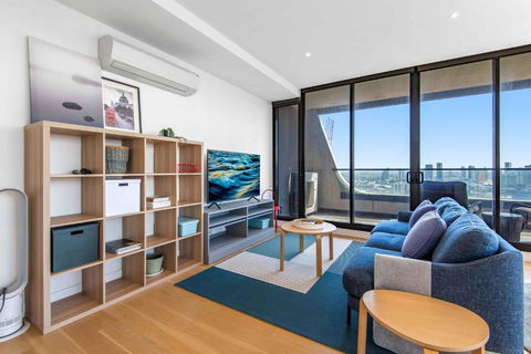 Amazing City Sea & Shrine View W Free Parking - Kempsey Accommodation 1