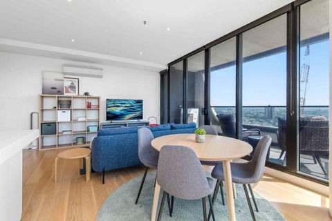 Amazing City Sea & Shrine View W Free Parking - Kempsey Accommodation 3