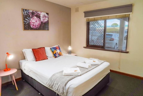Apartment 13 - Kempsey Accommodation 0