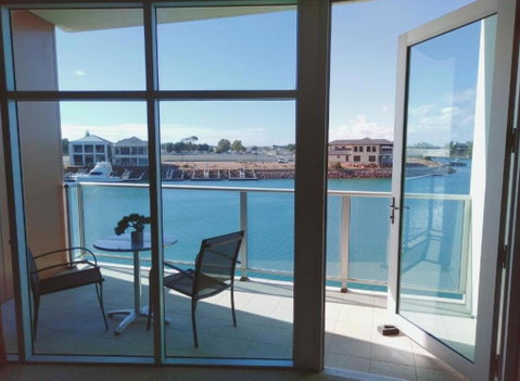 Apartment 3 Wallaroo Marina - Kempsey Accommodation 0