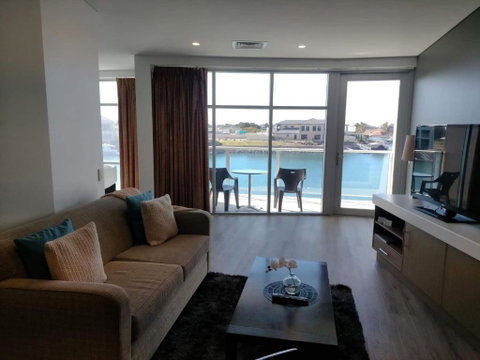 Apartment 3 Wallaroo Marina - Kempsey Accommodation 3