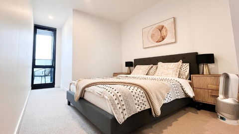 Apartment Next To Public Station, BoxHill Central, 2 Bedrooms, Free Parking And Wifi - Kempsey Accommodation 4