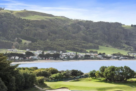 Apollo Blue 12 - Kempsey Accommodation 2
