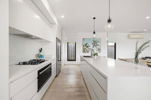 Aqua Luna - Stylish Retreat By Koonya Ocean Beach - Kempsey Accommodation 4