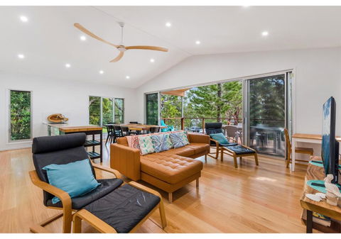 Aqua Marine - A Warm And Soulful Spot To Unwind - Kempsey Accommodation 2