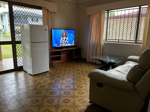 Aspley Large Room & Share Bathroom With Other Guests - Kempsey Accommodation 0