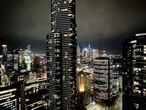 Aus108 - 1B1B With Breathtaking City Views - Kempsey Accommodation 2