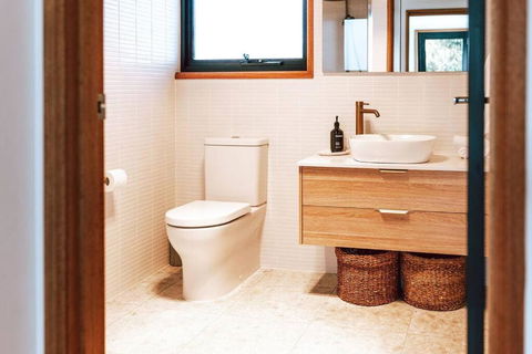 B E R T I E - Central Bicheno - Kempsey Accommodation 4