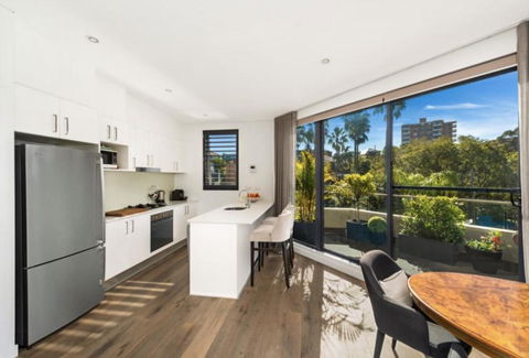 B312S - Luxury Waverton Apartment - Kempsey Accommodation 1