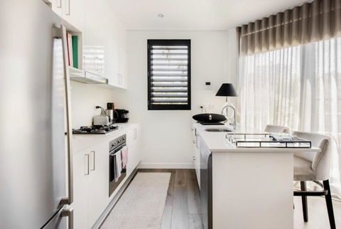 B312S - Luxury Waverton Apartment - Kempsey Accommodation 3