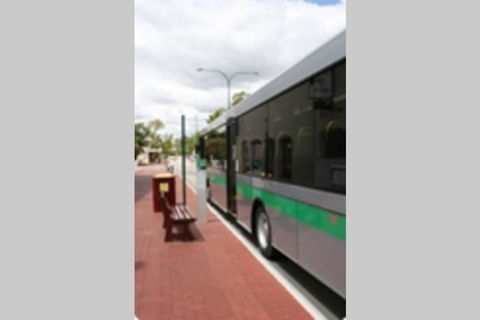 B8 Crawley Apartment 1 BRM & Sleepout Near UWA - Kempsey Accommodation 1