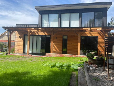 BALMORAL VILLA - Kempsey Accommodation 1
