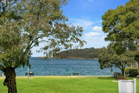BALO1 - The Esplanade - Mosman - Kempsey Accommodation 0